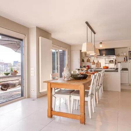 Fantastic, Spacious Holiday By The Water In Nieuwpoort