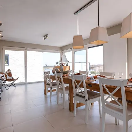 Semesterbostad Fantastic, Spacious Holiday By The Water In Nieuwpoort