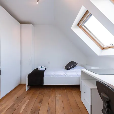 Fantastic, Spacious Holiday By The Water In *